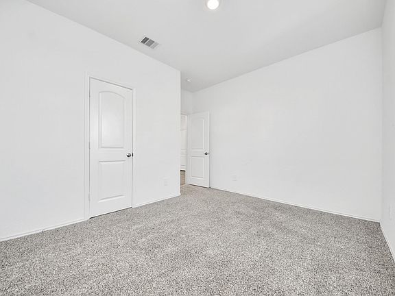 5th image of 5122 Hedgerose Ln