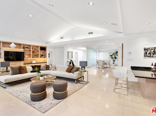 10853 Via Verona St, Los Angeles, CA 90077