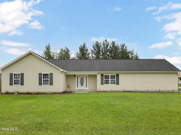 126 Airleigh Place, Richlands, NC 28574