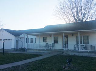 1015 County Road 713, Belle, MO 65013