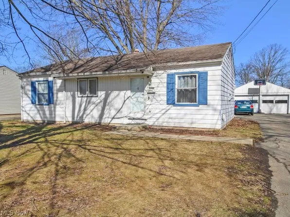 1750 Halbert Dr, Youngstown, OH 44514