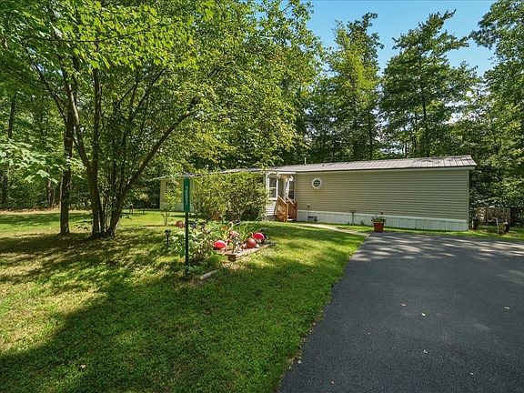 2nd image of 257 Wedgewood Road