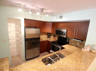 120 Yacht Club Way APT 306, Hypoluxo, FL 33462