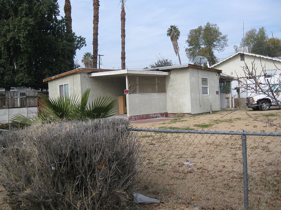 2nd image of 2208 Miller St