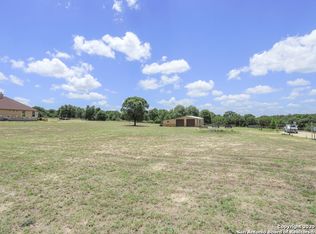 556 Arbor Vw, Adkins, TX 78101