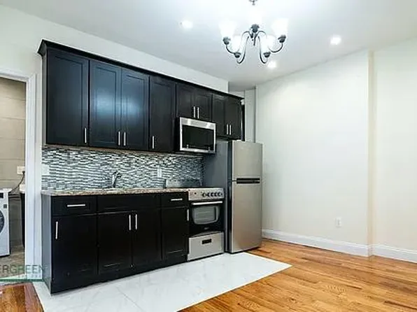 24 Rogers Avenue image 1 of 10