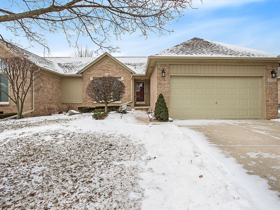 1st image of 41173 Turnberry Ln