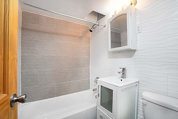 2nd image of 206 W 132nd St #3B