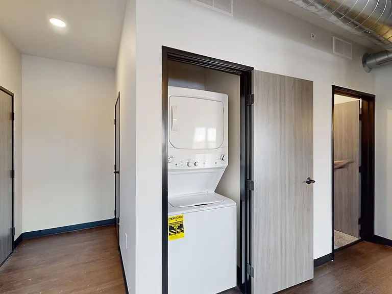 151 Lofts — Photo 101