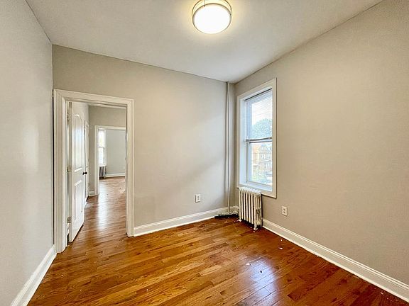 5th image of 154 Summit Ave #5A