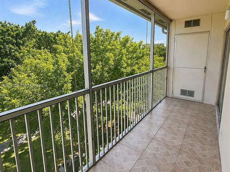 13450 SW 3rd St #404D — Photo 17