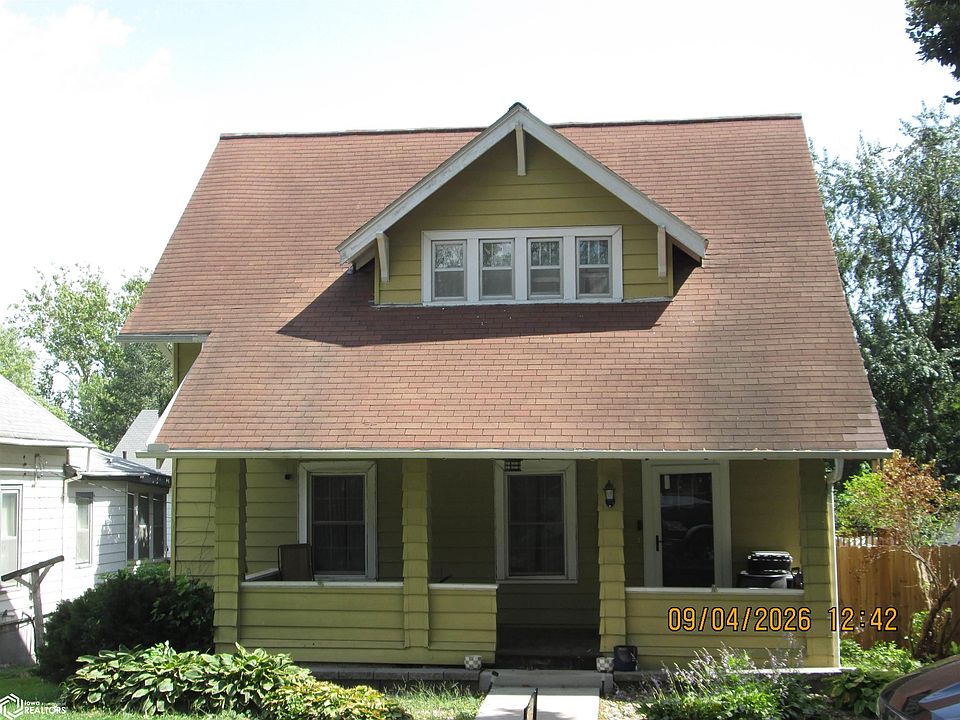 1st image of 1002 Locust St