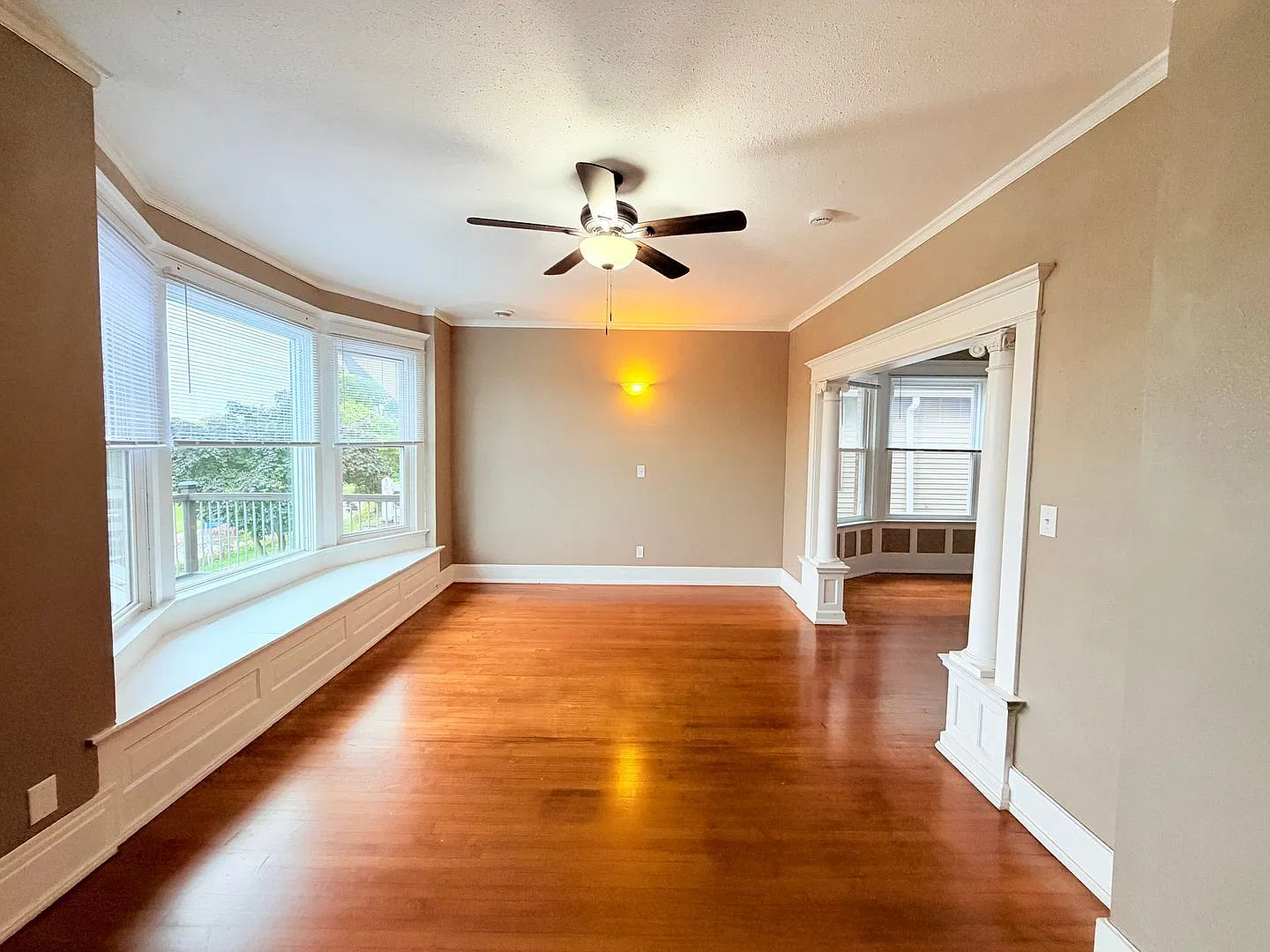 3 bed, 1.0 bath, 1000 sqft, $1,498 — Photo 4