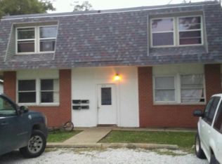 619 W Elm St APT 3, Hoopeston, IL 60942