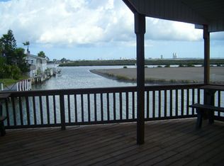 787 E Oyster Dr, Port Isabel, TX 78578