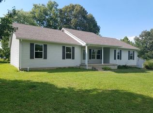 120 Karmandy Ln, Brandenburg, KY 40108