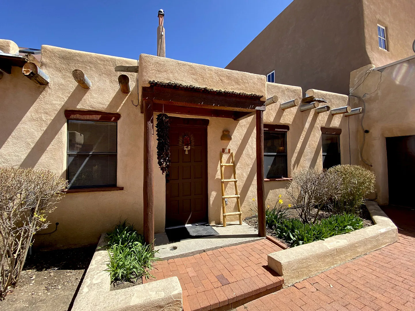 Padre Martinez Ln, Taos — Photo 2