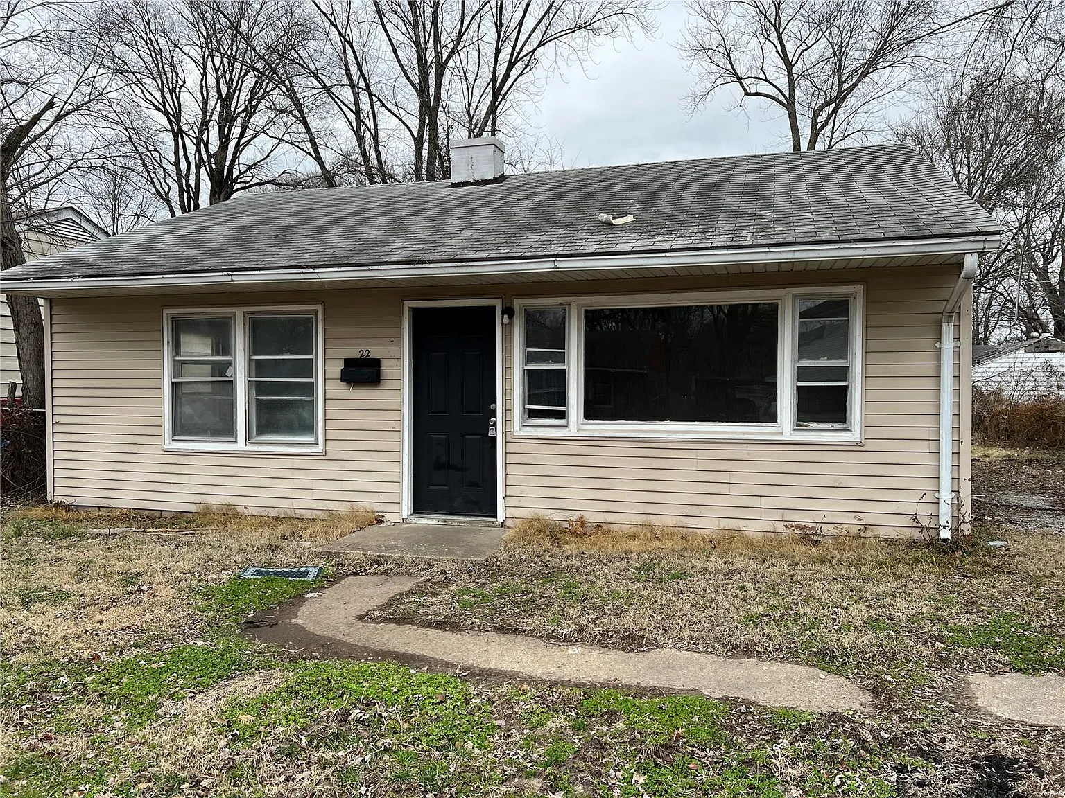 22 Louise Ln photo 1