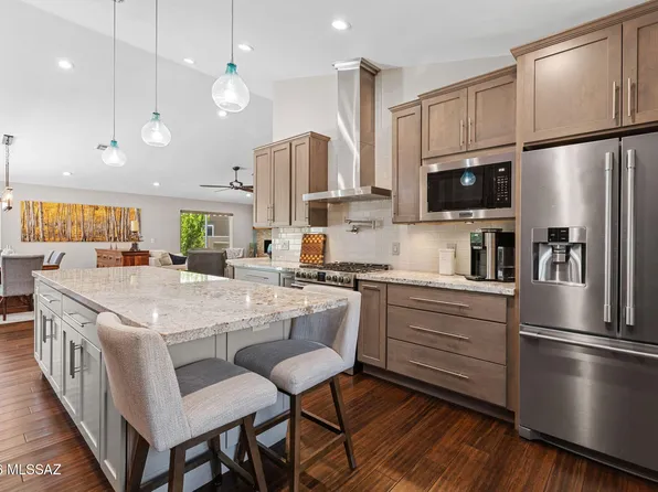 1425 E Ganymede Dr, Oro Valley, AZ 85737