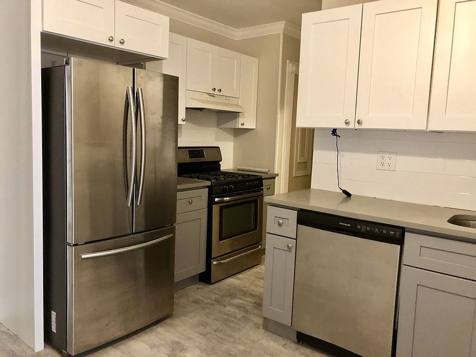 1st image of 2129 23rd St