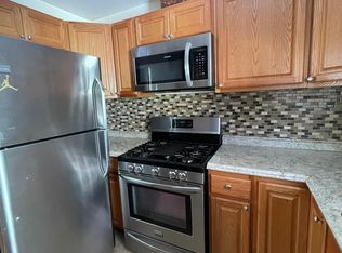 8523 88th St FLOOR 2, Woodhaven, NY 11421