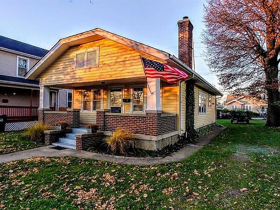 3rd image of 840 Hooven Ave