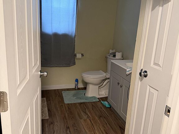 5th image of 319 S 10th St