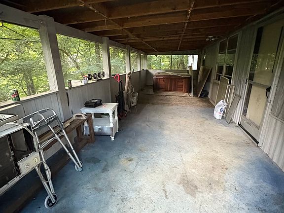 3rd image of 151 Big Springs Ln