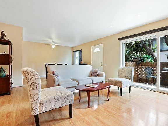 5th image of 376 S Miraleste Dr Unit 425