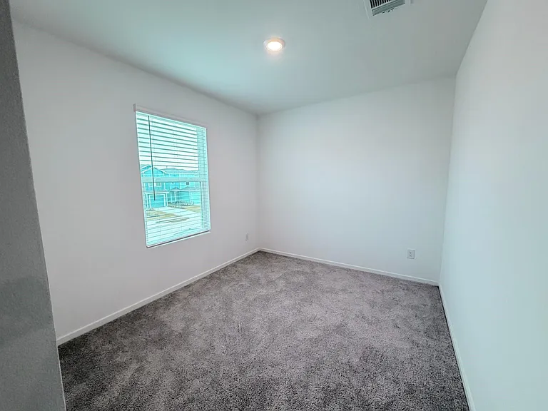 945 Pertuso Ln — Photo 12