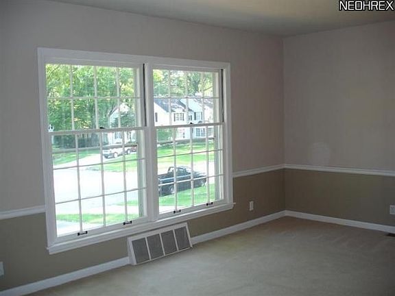 3rd image of 628 Ardleigh Dr