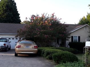 1232 Willow Dr, Auburn, GA 30011