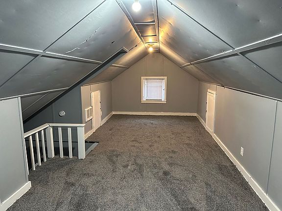 3rd image of 559 Garfield Pl
