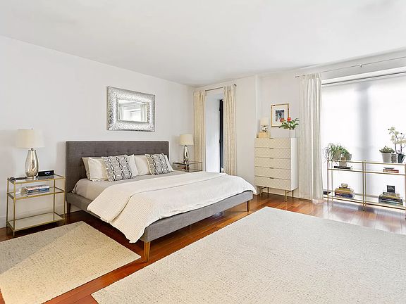 4th image of 103 W 117th St