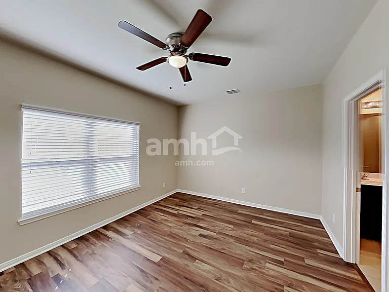 12230 Commander Dr — Photo 11