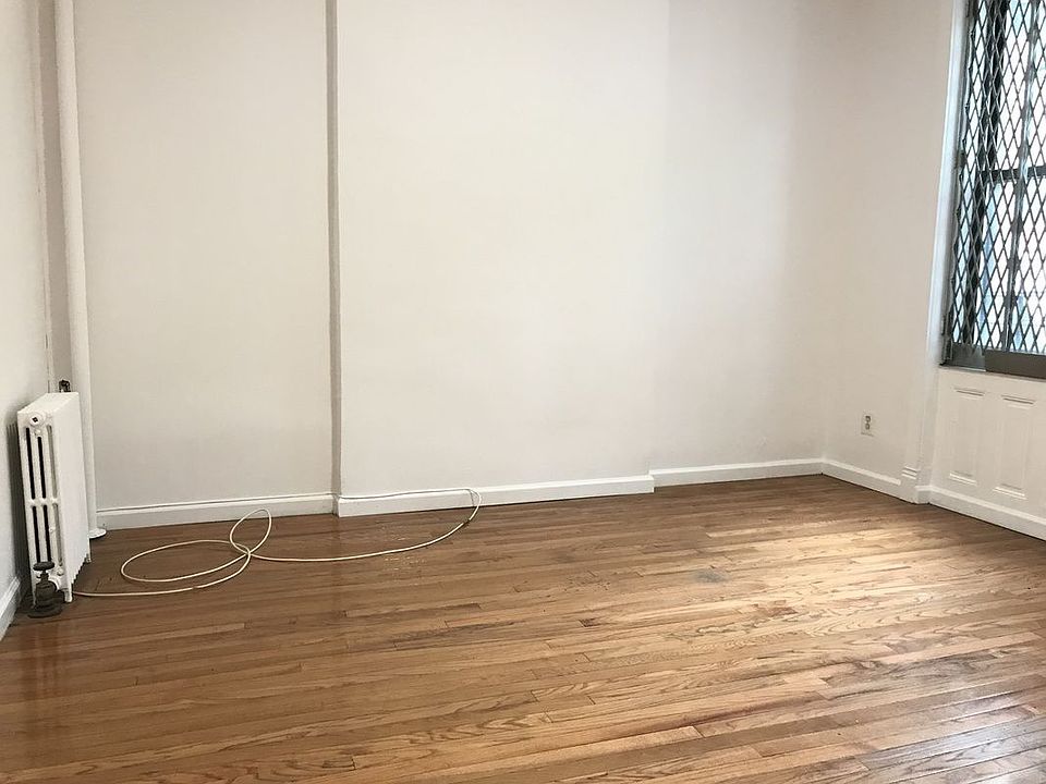 1st image of 817 Park Pl APT 2