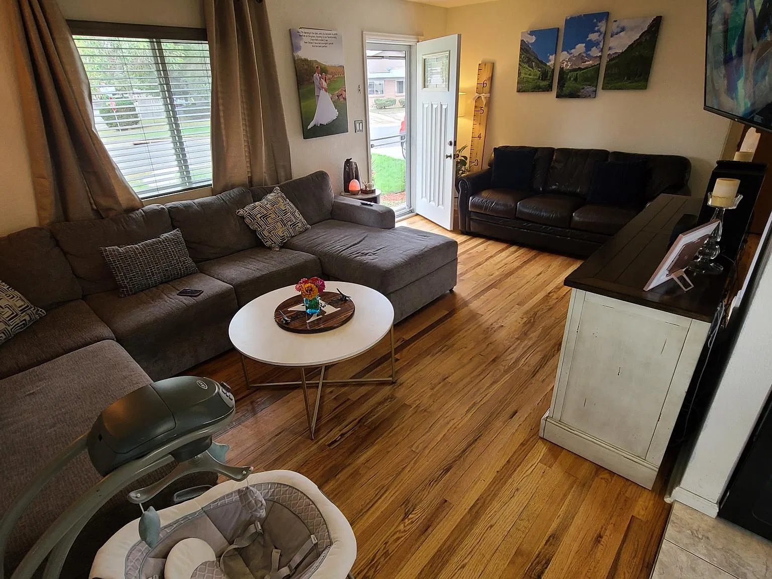 2 bed, 900 sqft, $2,300 — Photo 3