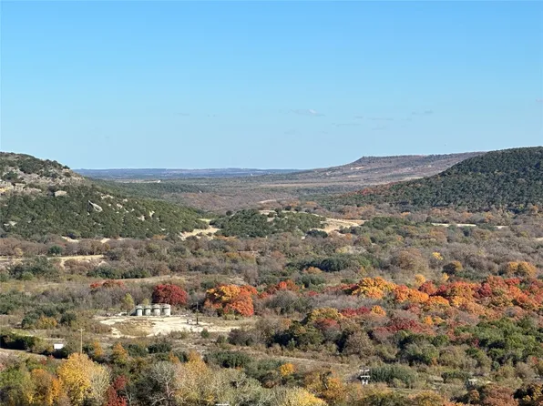 120 Oak Tree Dr, Graford, TX 76449
