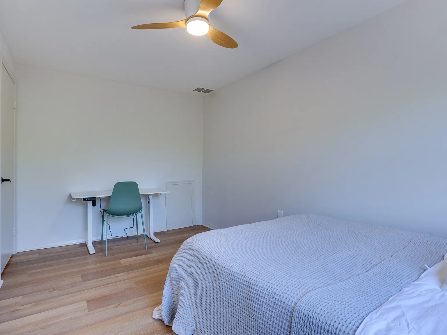 8032 Saint Annes Court - UL 1 — Photo 3