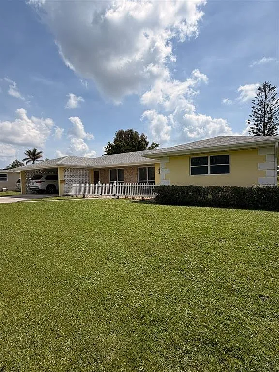 2 bed, 2.0 bath, 1570 sqft, $3,300 — Photo 2