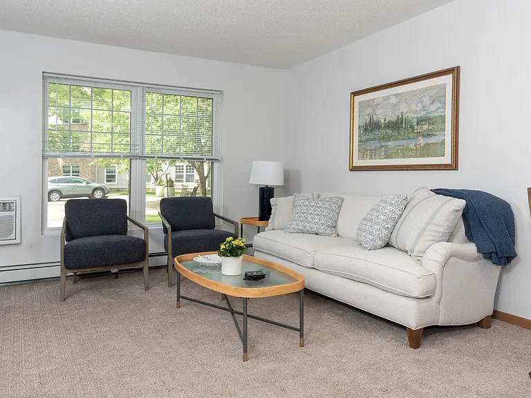 BRIARCLIFF APARTMENTS — Photo 7