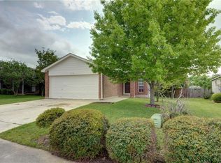 418 Thunderstorm Ave, Lockhart, TX 78644