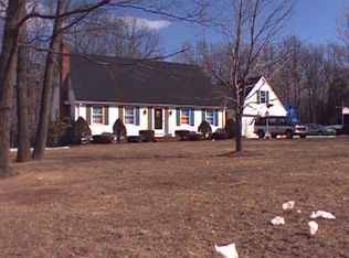 100 Seneca Rd, Bristol, CT 06010