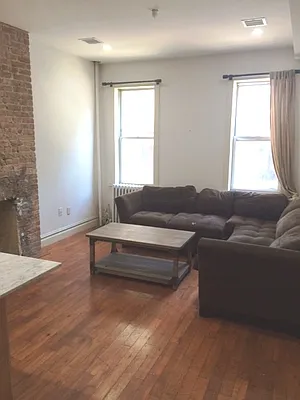 Rented by Erin Brennan, LREB | media 2