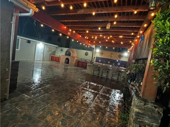 138 E Century Blvd, Los Angeles, CA 90003