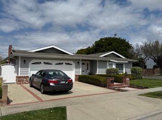 3742 Rossmoor Way, Los Alamitos, CA 90720