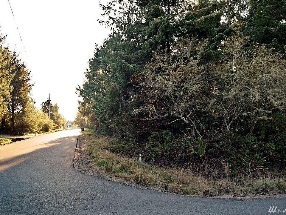2nd image of 531 Makah Ave SE