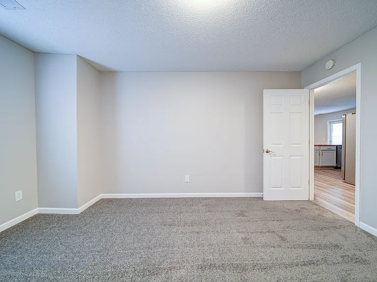 Summers Run Apartments — Photo 44