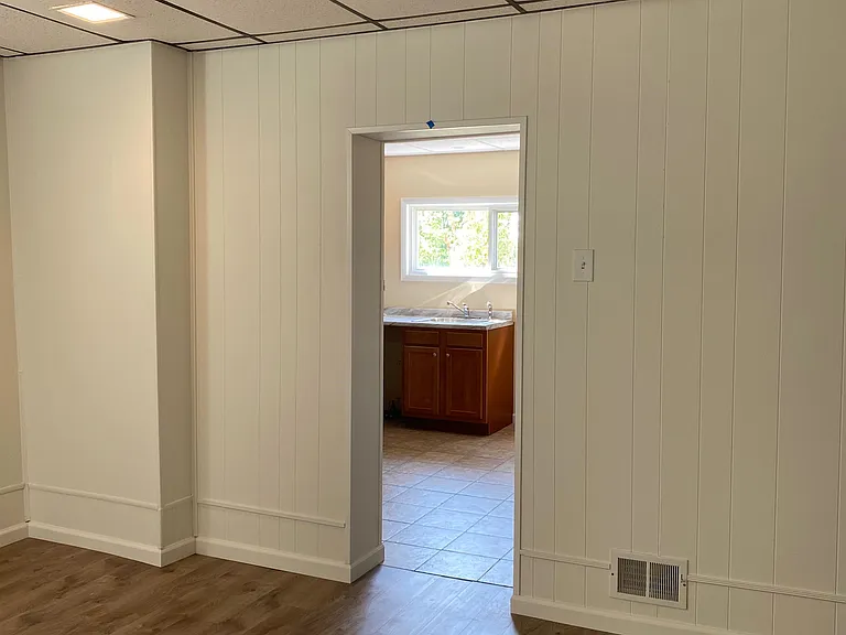 100 Kathleen St #1 — Photo 26