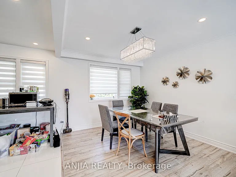 203 Norfolk Ave #MAIN FL — Photo 12